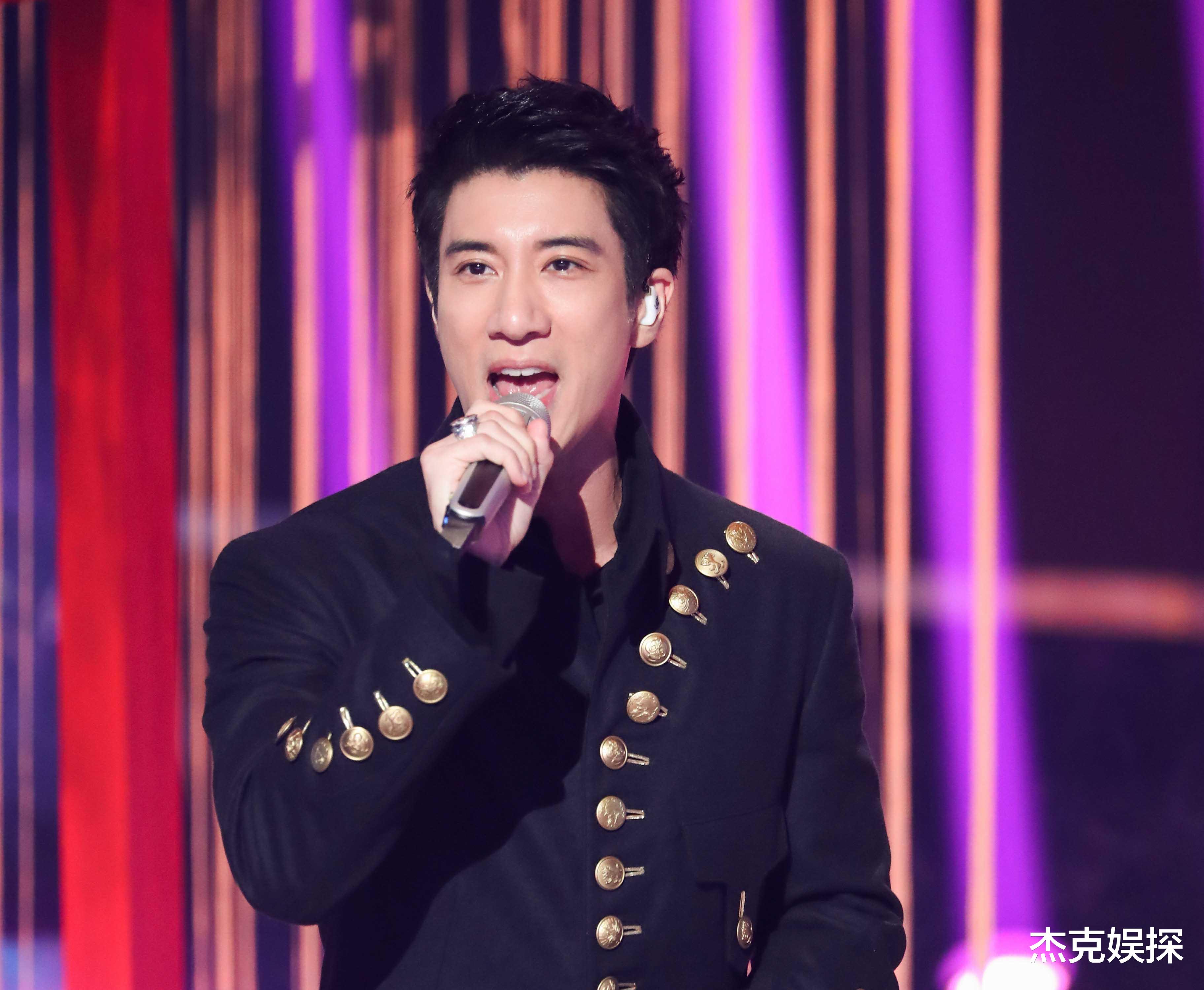 王力宏|王力宏被业内人士喊话认罪悔改，同门师妹发文：还好我嫁的不是你