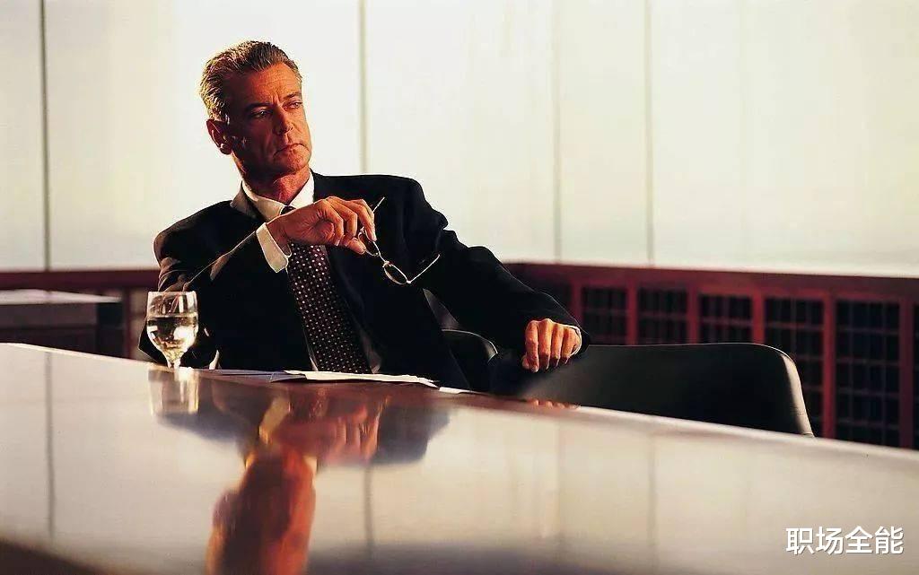 |为什么老板一升职,朋友圈就不发东西了?老板在害怕什么?