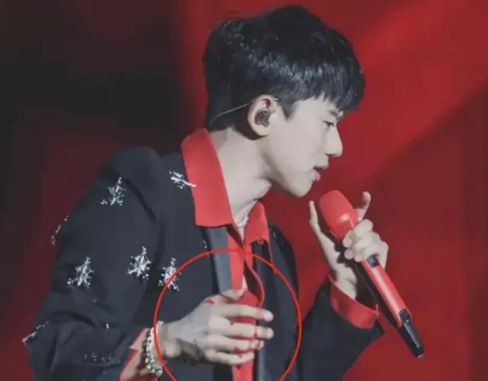 孙艺珍|张杰舞台事故揪心一整晚，本人报平安，受伤的不止手部还有腰椎