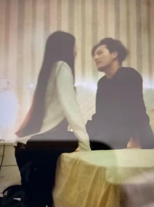 姚明明|十八线男星被爆恋情，接吻视频曝光，网友：爆料请按这种尺度来