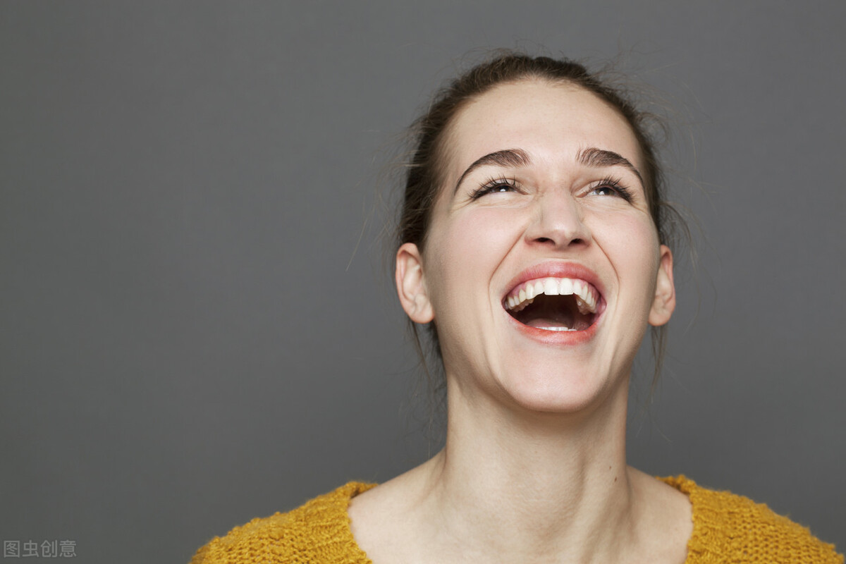 珑阳谈护肤 法令纹有先天后天，怎么区别？如何去除法令纹？