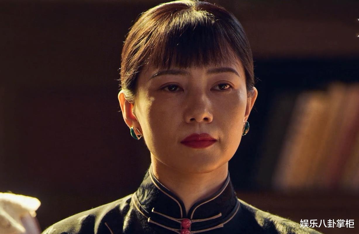 高圆圆|42岁高圆圆的复出首秀：眼神空洞一脸疲态，6年过去演技倒退严重