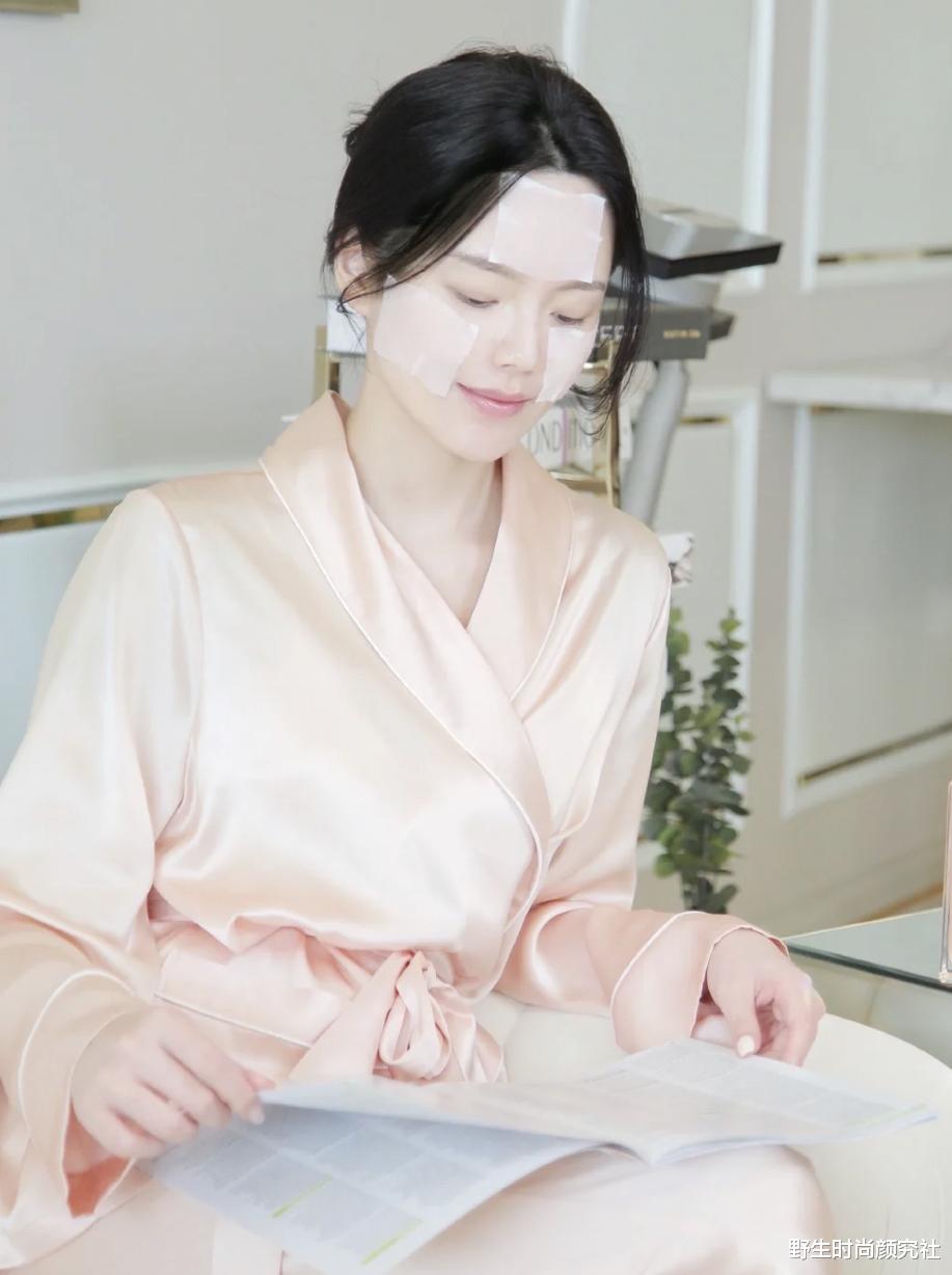 西装 年前“临时抱佛脚”的密集护理，助你养出莹润光泽的水光肌