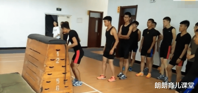 朗朗育儿课堂 北体大学生“打疫苗”太养眼,众多迷妹在线求对象:可惜没学医