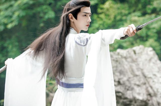 清欢知晓 “让流量配得上正能量”，肖战做了一个中国人正常该做的事情