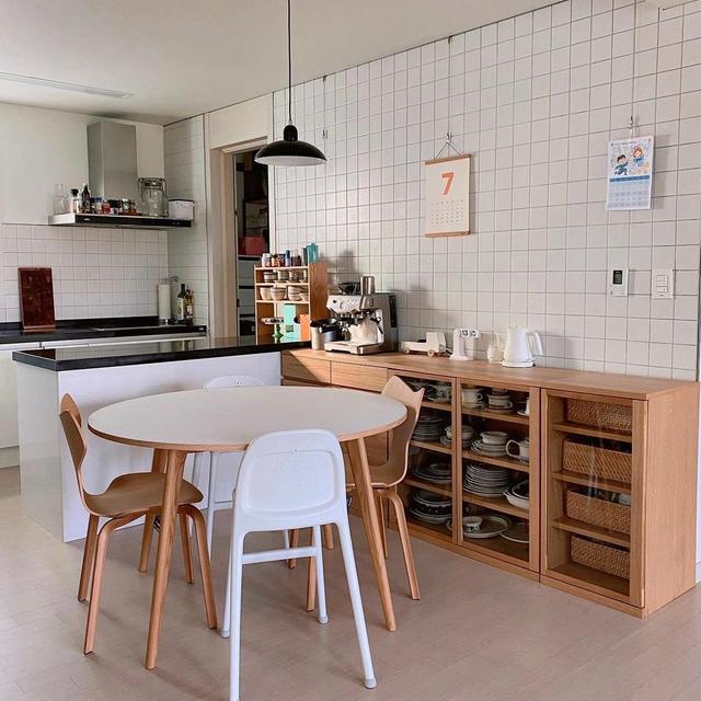 |韩国夫妇的家，就像韩剧里简单唯美，令人向往！网友：太美好了！