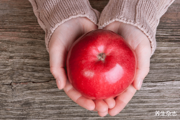 失眠|苹果也会伤害“甲状腺”？提醒：不止苹果，这“2物”也需要远离