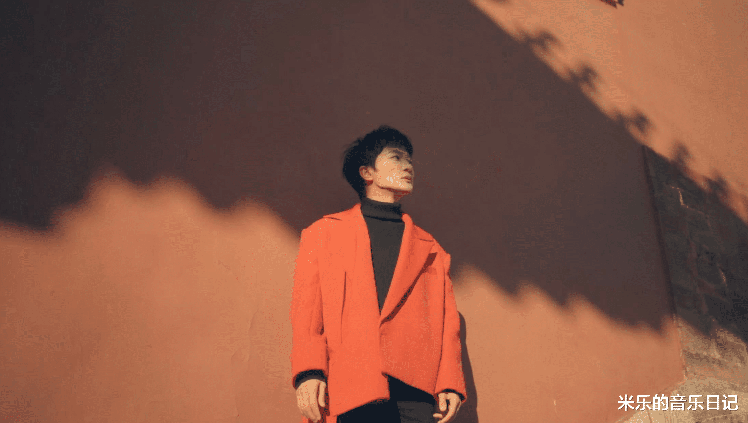 周深|周深献唱《紫禁城》，结合国粹戏腔更好听？