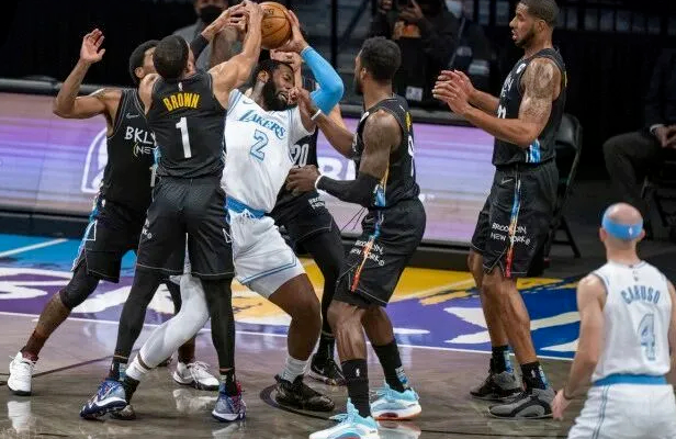 湖人隊|1年590萬，湖人鎖定休賽期第一簽！湖人三巨頭，他是詹姆斯迷弟