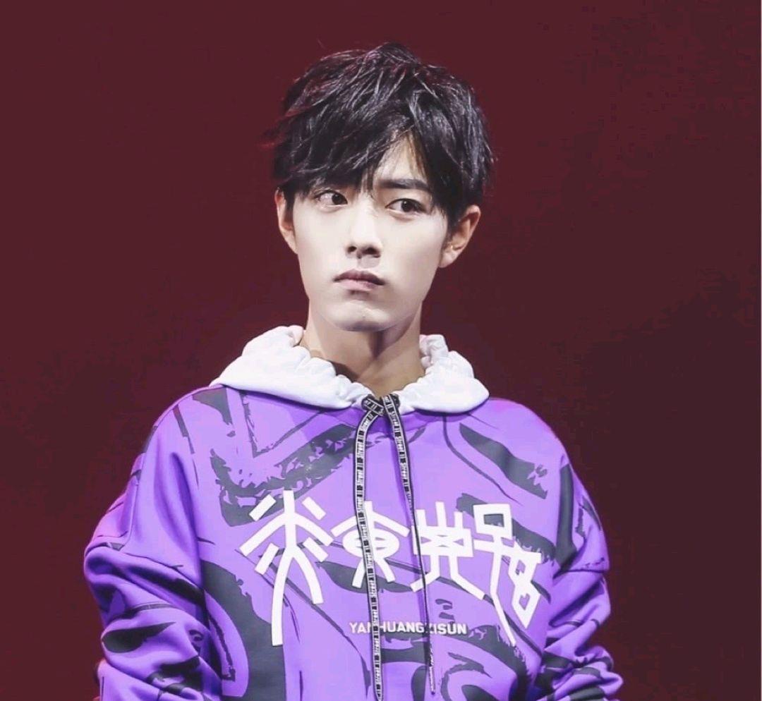 李沁|《工人日报》点评《王牌部队》，谱写新时代赞歌，肖战是实力派