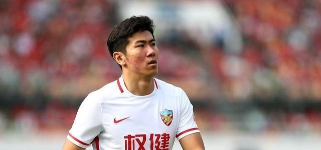 中超|武汉德比来了！力压三大冲超热门率先晋级，7大名将回归中超赛场