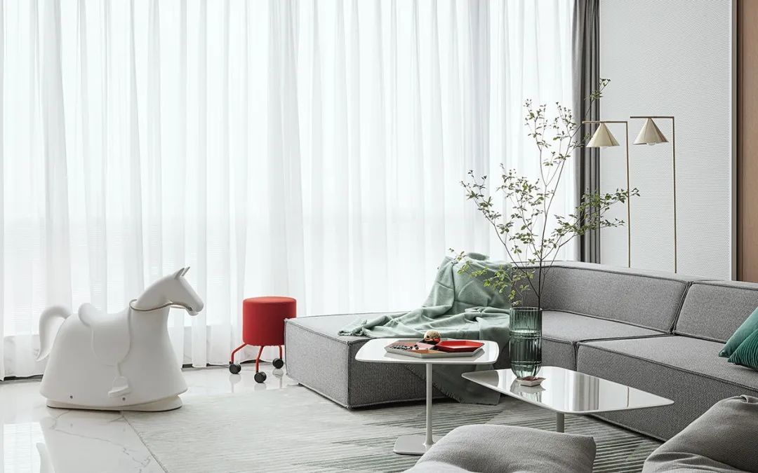 改善收纳局促:这个极简的「全能公寓」,每1m2都是逆袭指南