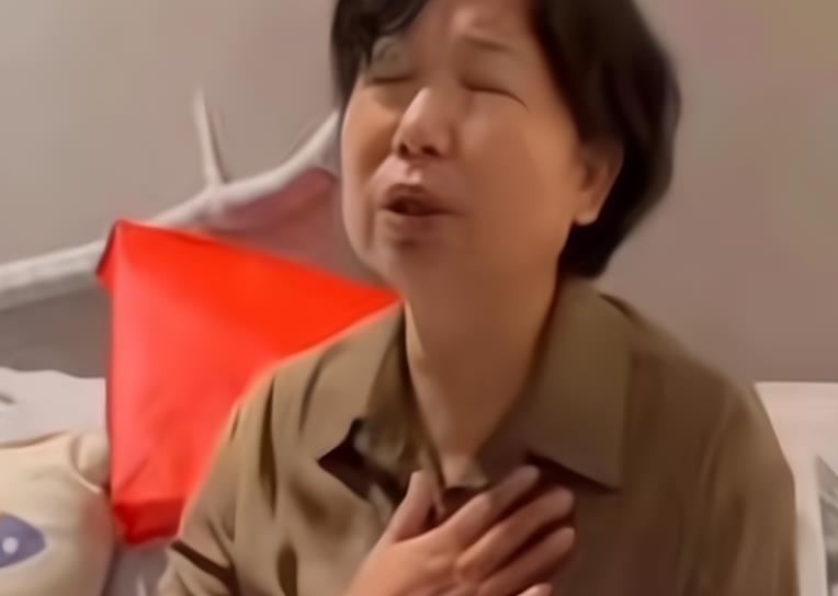 陈卓璇|许敏哥哥转发杜粉作品，疑郭杜熊要告许敏等人，网暴使其抑郁？