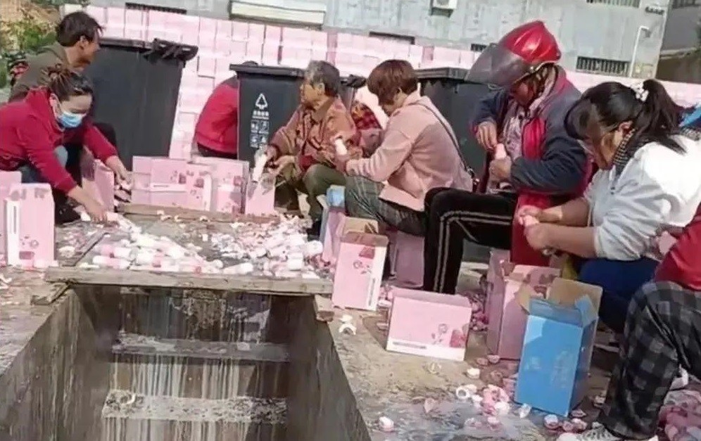 第三眼界 「一周短评」打投倒奶事件｜腾讯张军青年言论｜滴滴回应抽成问题