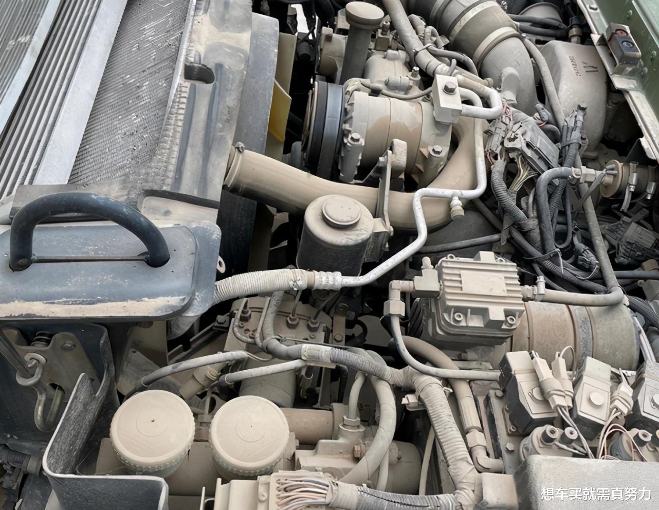 欧拉白猫|83万的东风猛士开了三年半，跑过两趟川藏线，车主从来不晒内饰