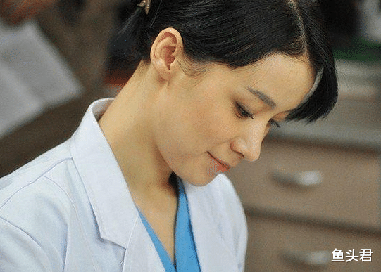 整容|她曾是霸屏女主，杨幂佟丽娅都为她做过配角，却因整容而无戏可拍