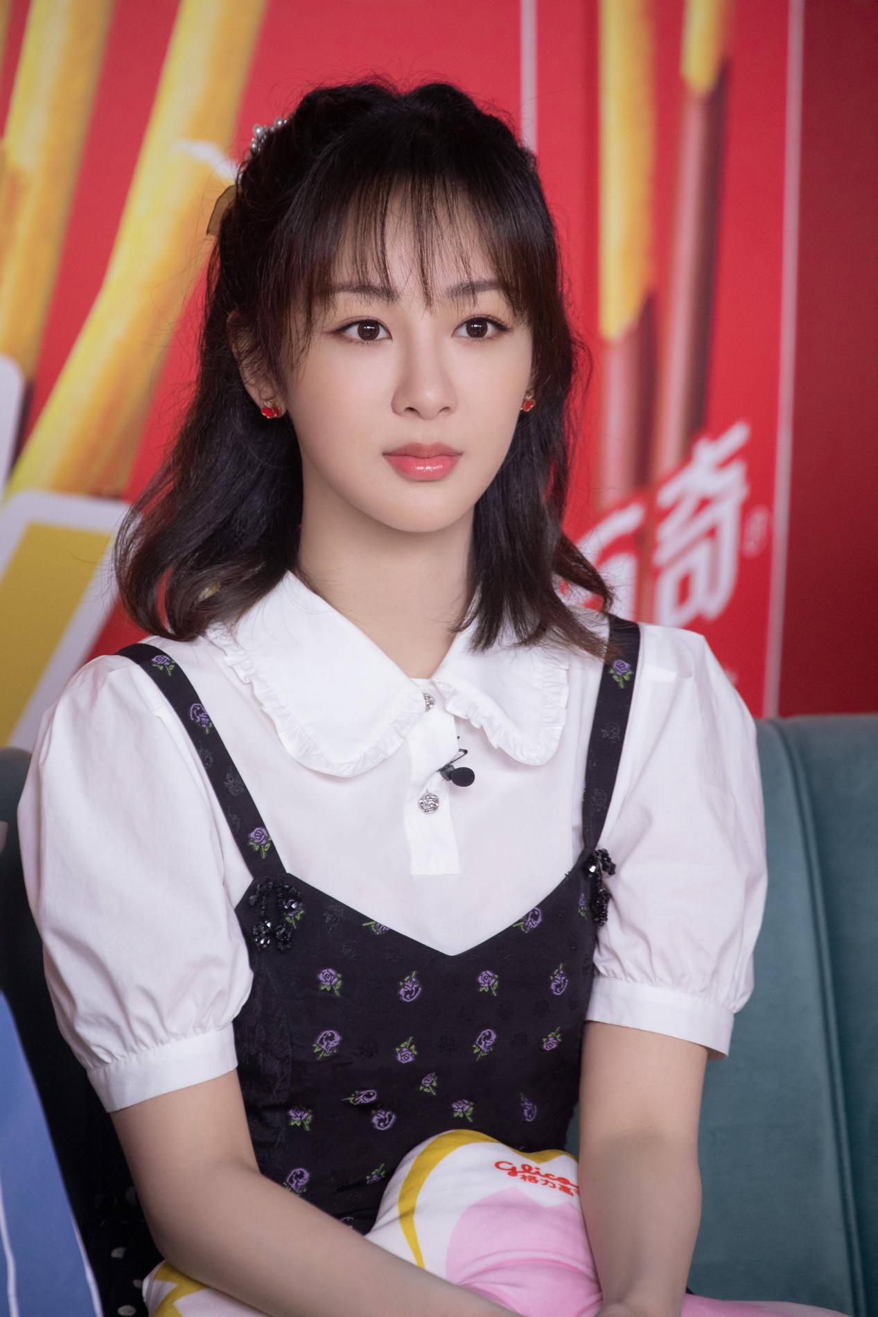 时尚圈的奇葩大喵|杨紫不愧是百搭女孩，和黄子韬也搭出cp感，初恋脸真不是说说而已
