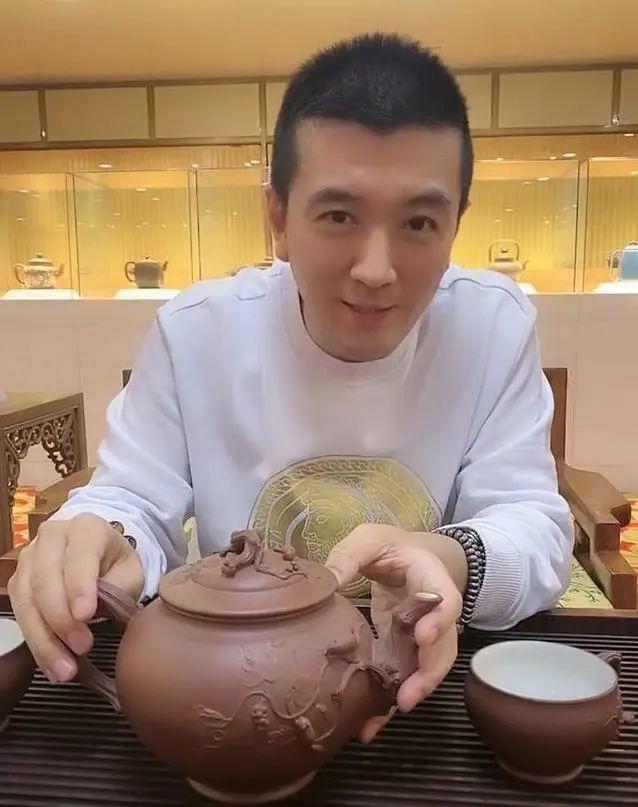 |9000万的紫砂壶值不值？什么价位的壶适合我们自己？