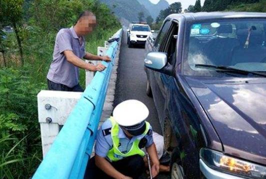 应急车道|应急车道换轮胎被扣6分？车主怒问交警：难道爆胎都不算应急吗？