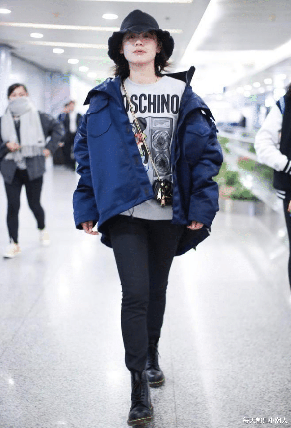 穿衣搭配|马思纯减肥成功穿衣好高级，粉外套却配绿内搭，营造违和的时尚感