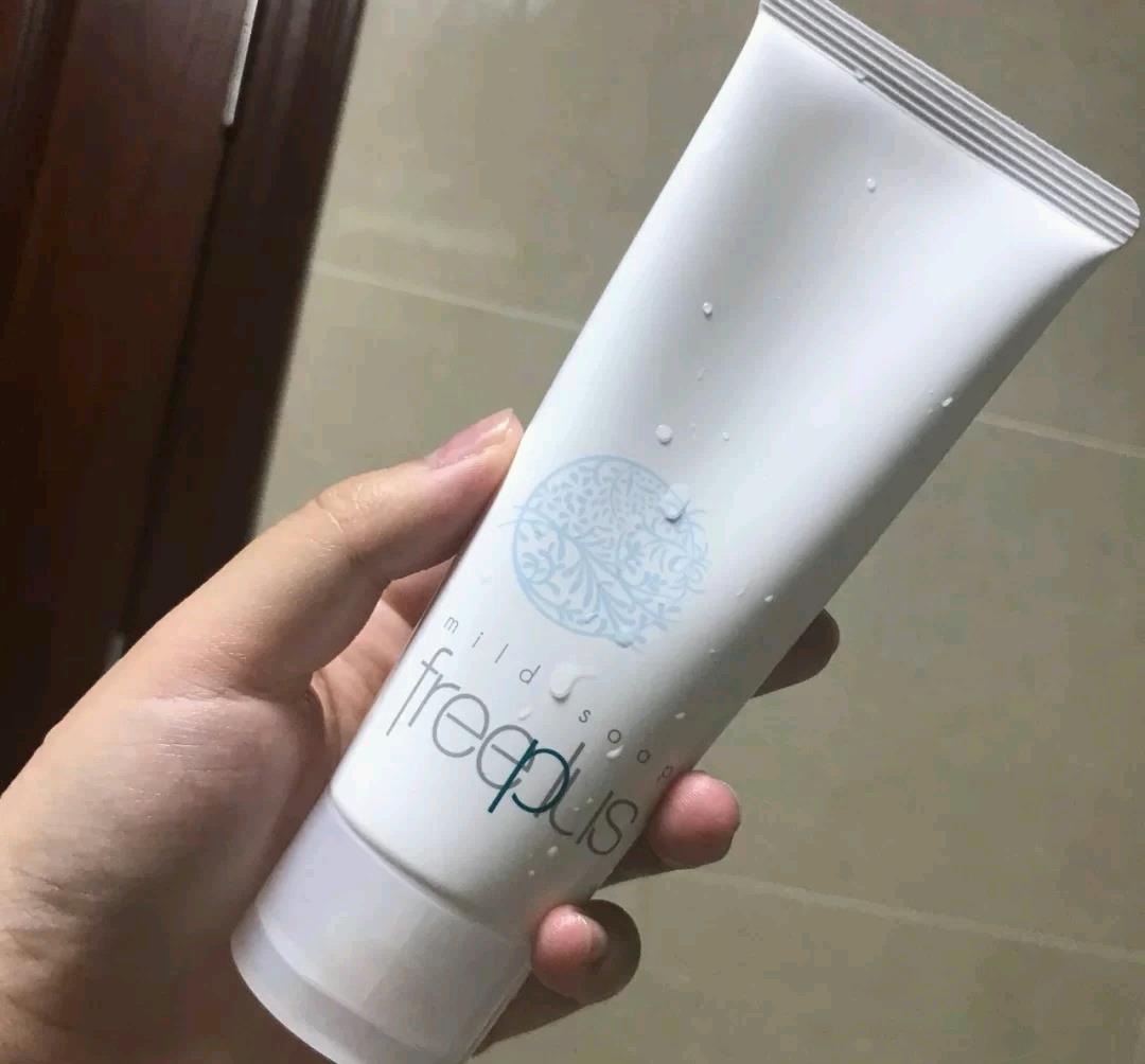 金针菇 洗面奶白名单:芙丽芳丝敏感肌可用,花印适合混合肌,你在用哪款