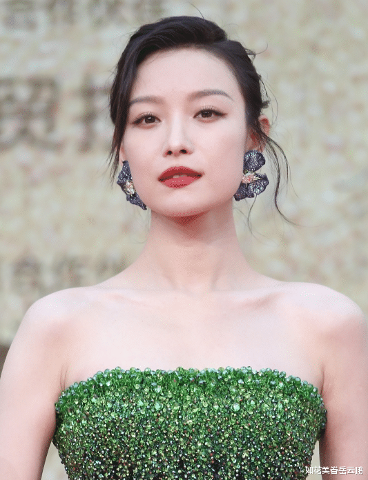 倪妮|原来30岁之后脸会发腮是真的，连倪妮都没逃过，网友：依然很美