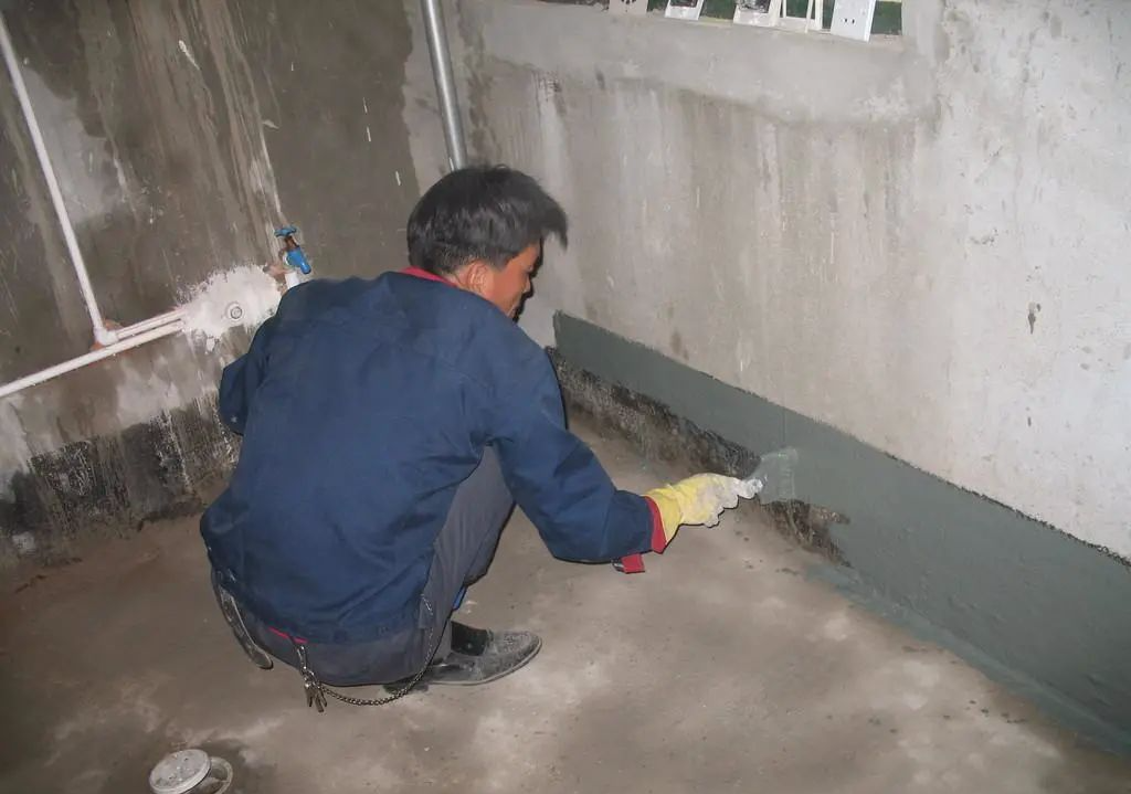 |装修时很多人在防水涂料里加这个，大错特错，别再犯了