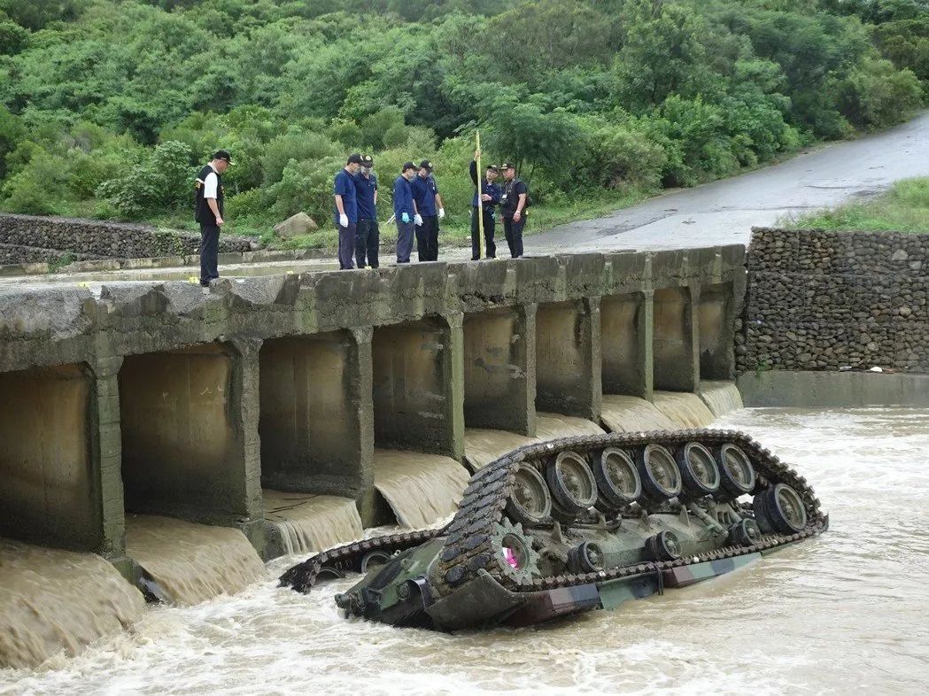 美军|台军做了件美军想都不敢想的事，台媒爆料：台军兵推“大胜”对岸