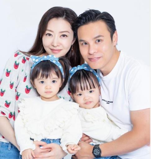 秦海璐|7位“赢在下半场”的女星，年轻时苍老，年过40却像开了挂一般