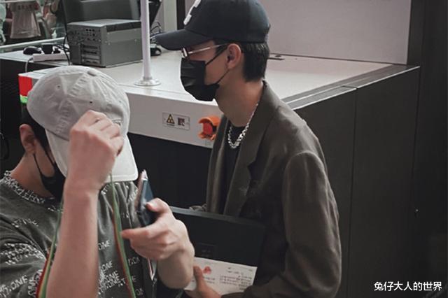 肖战|德云男团出发去包头，新一期团综即将开始，网友：什么时候播呢