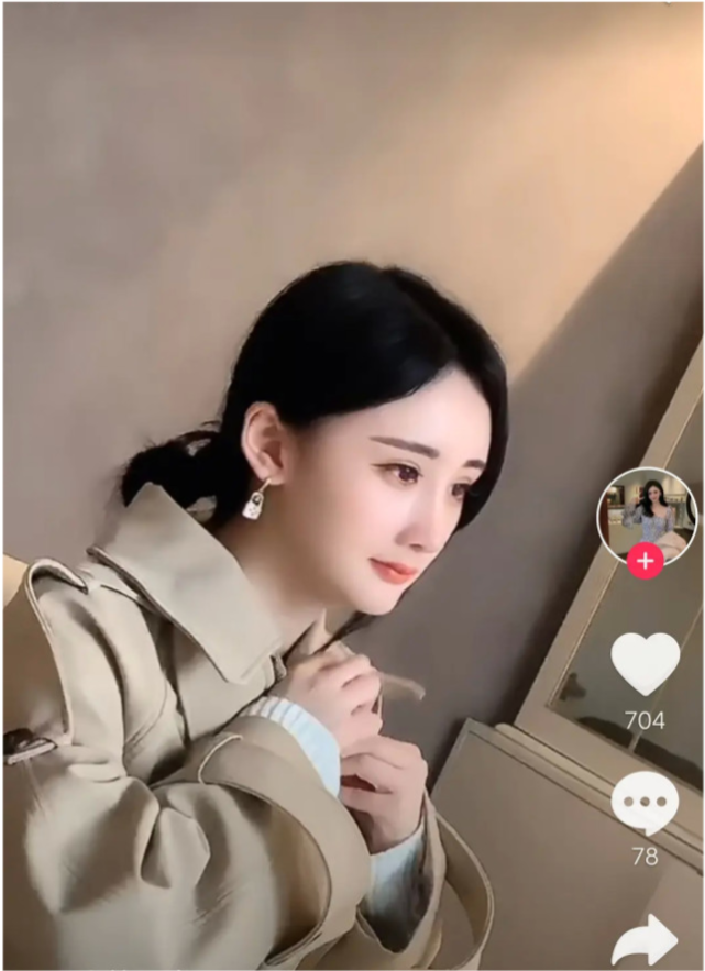 杨幂|女网红照着杨幂整容，甚至做了激光脱发际线，粉丝说比杨幂漂亮