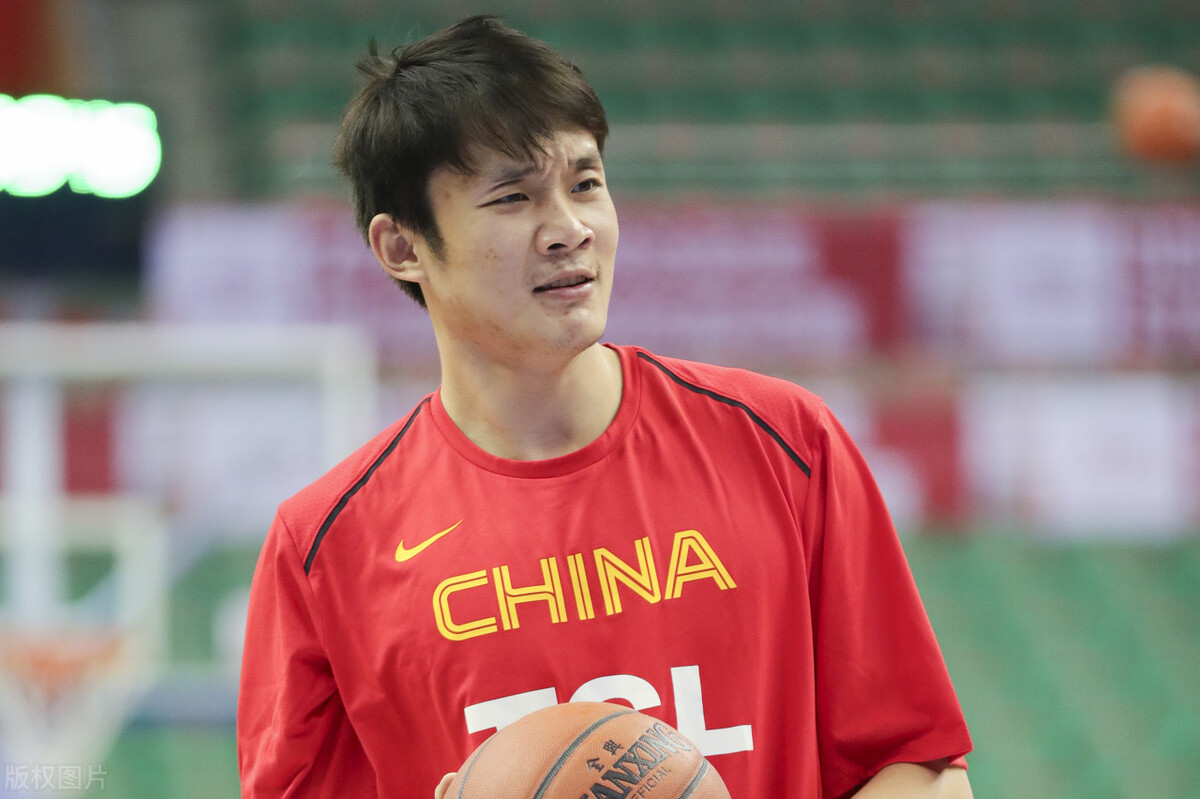 丁彥雨航|丁彥雨航回歸成謎，已開始著手布局商業，投資200萬搞餐飲