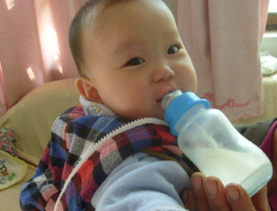 郑妈妈说养生|70岁奶奶给5岁孙孙坚持喝“苹果汤”，想要消积食，结果怎么样了？