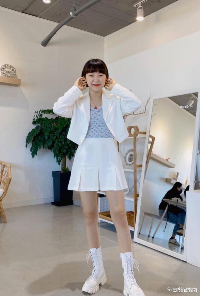 每日搭配指南|入秋后穿“西装”，这几个“穿搭雷区”尽量避开，哪怕你身材再好