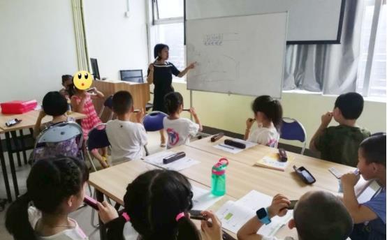 一更育儿|在培训机构工作十年的老师，揭开补课的“真相”，你还愿意去吗？