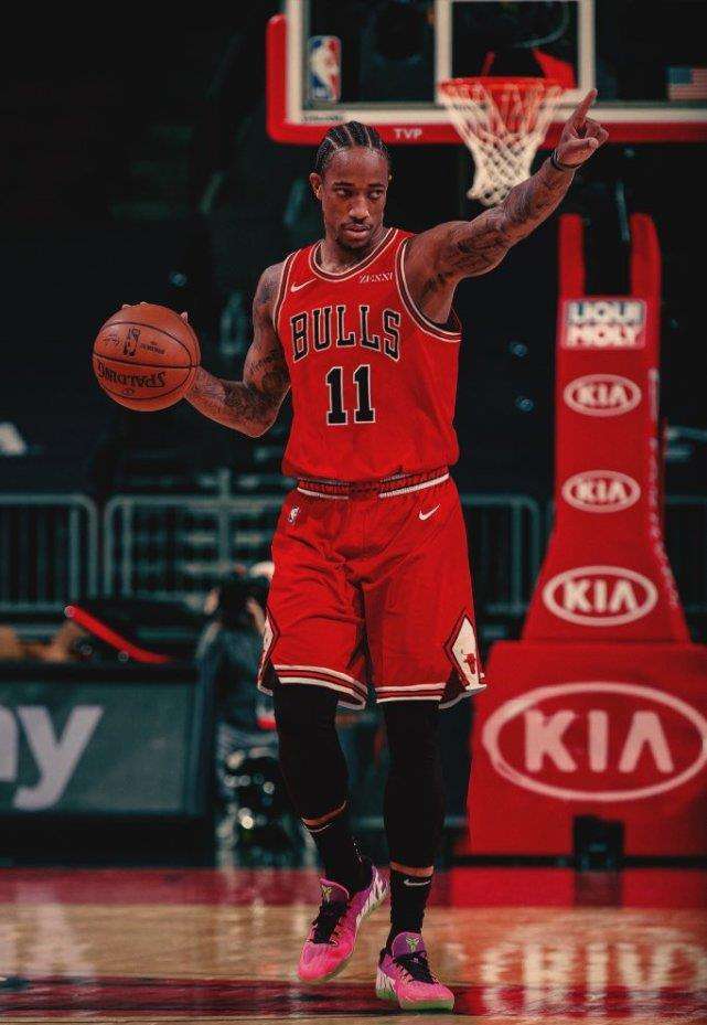 詹姆斯·哈登|現(xiàn)役聯(lián)盟退役之后必進名人堂的三大分衛(wèi)，哈登即便無冠也是板上釘釘！