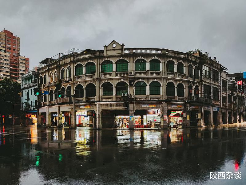 陕西杂谈 受西风槽影响 陕西未来两天将迎来降雨天气