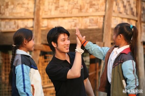 王力宏|王力宏嫖娼再添实锤？大马媒体曝细节：送一个女人到房间