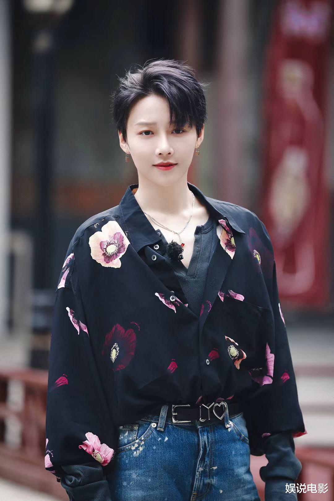 杀青|刘雨昕发文道歉，直播过程已经立即做了解释，以后更加谨言慎行