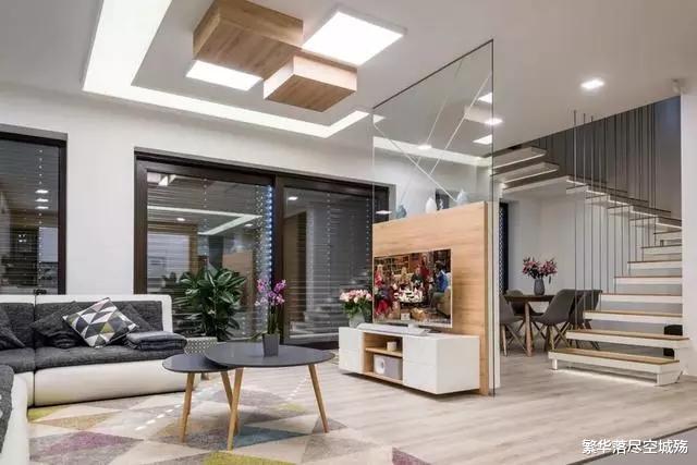 最近专为复式、Loft房设计的悬浮式楼梯，国外正在疯狂流行！