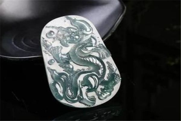 翡翠|为什么翡翠这么具有价值，它的价值在哪里，翡翠值得买吗？