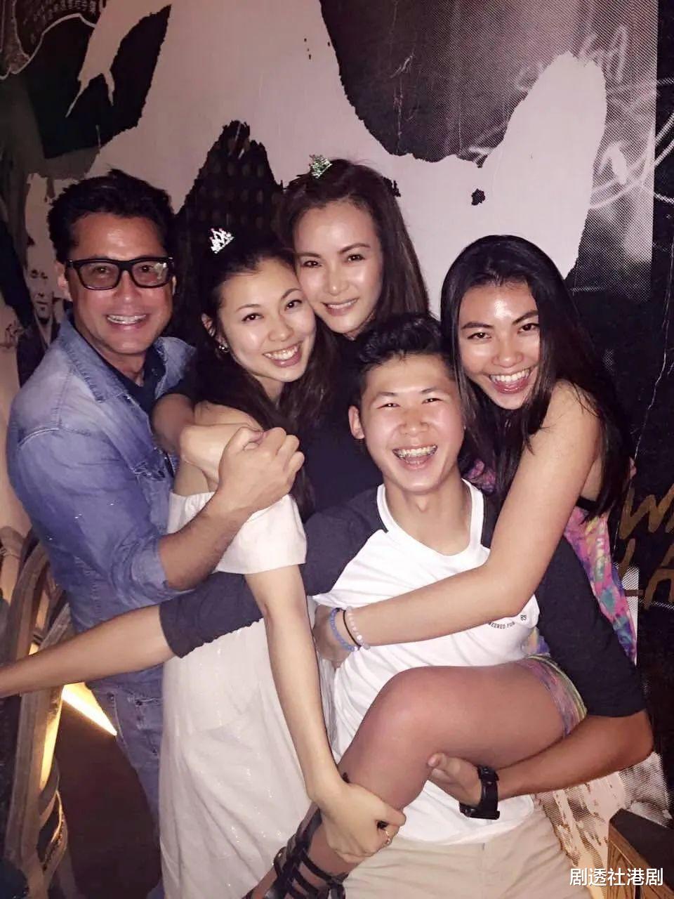 王敏德|恭喜！56岁王敏德宣布大女儿将与女朋友结婚，不介意两人一起怀孕