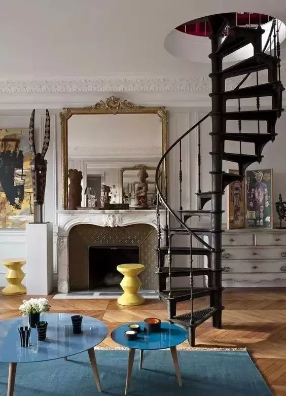 设计师|家里是复式楼的屋主，可以把楼梯这样装，多出一间房