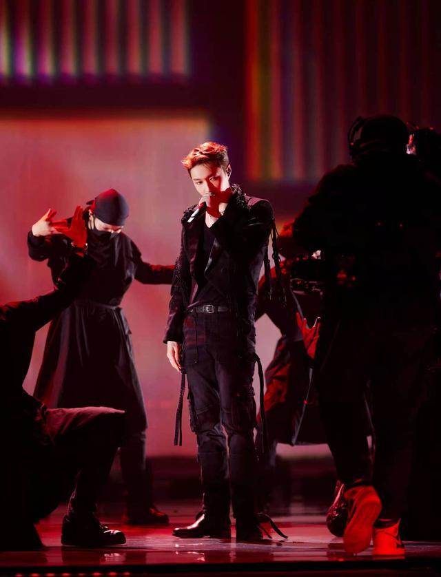 张雨绮|瓜：张艺兴与SM到期不续，签了国内染色体娱乐公司