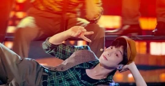 杨钰莹|《哥哥》四公淘汰赛制再变，有4人离开，陈小春和张晋各救一人