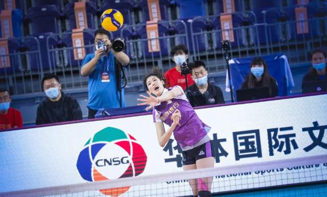 江蘇女排|龔翔宇決賽只拿8分！江蘇女排攔網(wǎng)只有1分，姚迪隨意換攻手進攻