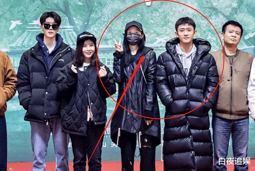 张一山|张一山官方身高176cm，关晓彤至少173cm，站在一起是谁说了谎？