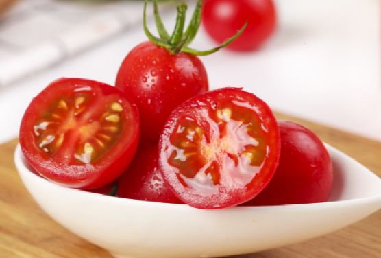 科普作者孙医生|血压高不要怕,医生提醒:这3种蔬菜要多吃,血压稳降