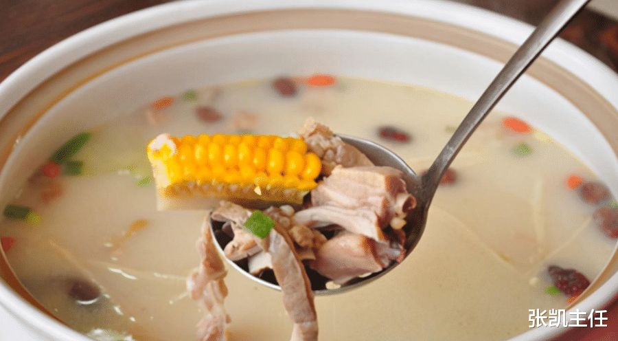 肝脏|28岁男子尿酸高达820，肾脏衰竭，医生叹息：2种家常菜吃太多