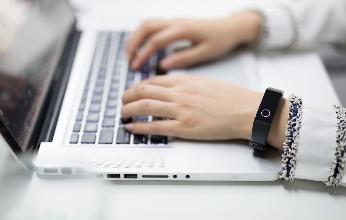 皮肤过敏|年轻白领错把艾滋病当成皮肤过敏，提示：皮肤出现3大异常需警惕